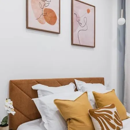Apartment Convention-vaugirard -salon Des Expositions-versailles *